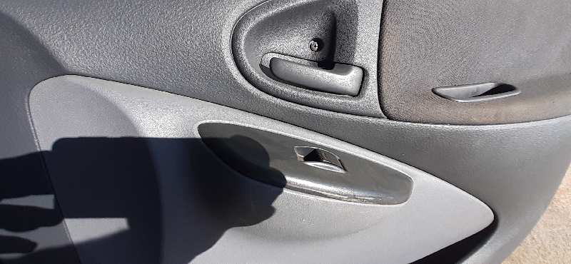 ELEVALUNAS DELANTERO DERECHO