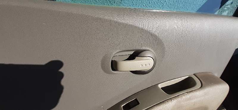 MANETA INTERIOR DELANTERA DERECHA