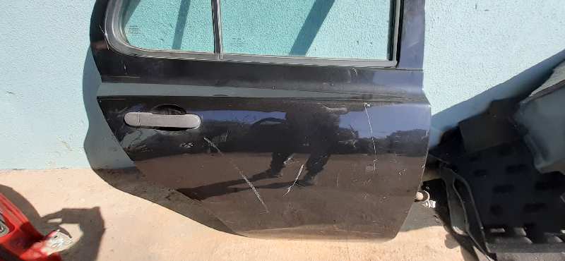 PUERTA TRASERA DERECHA