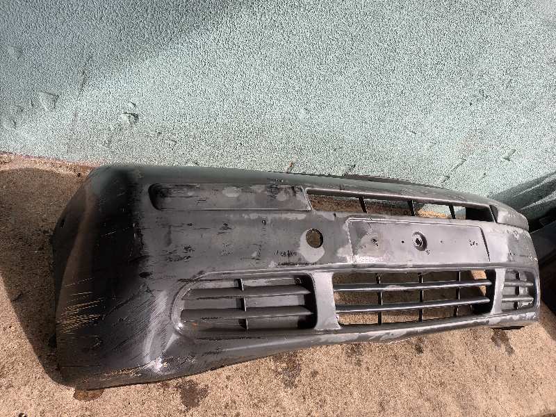 PARAGOLPES DELANTERO RENAULT TRAFIC CAJA CERRADA (AB 4.01)