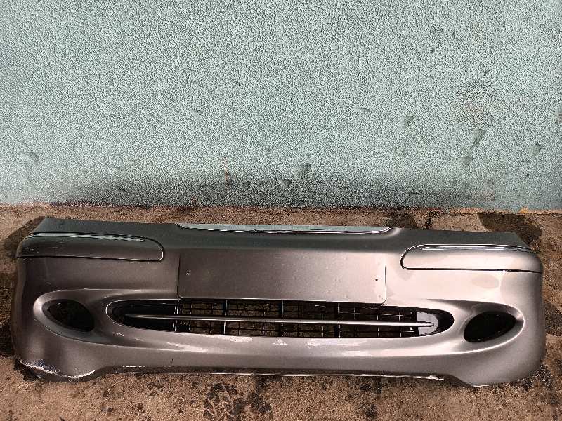 PARAGOLPES DELANTERO