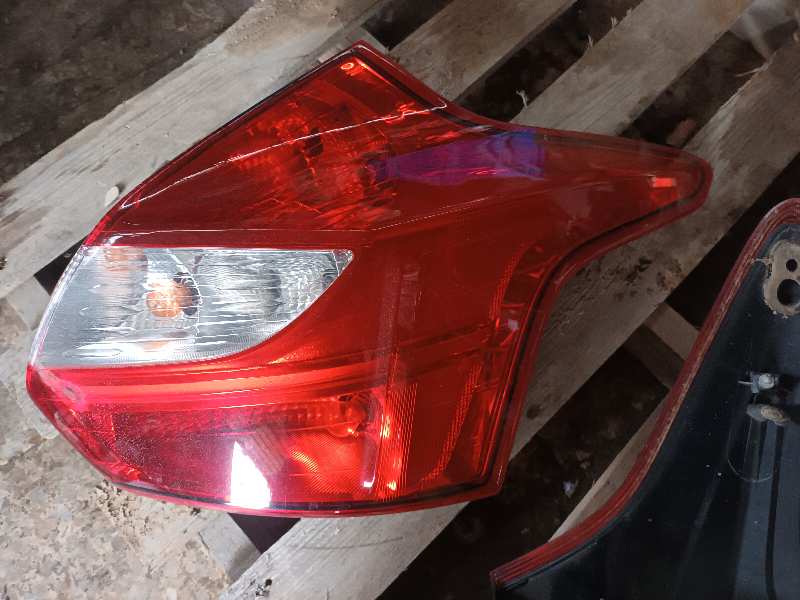 PILOTO TRASERO DERECHO