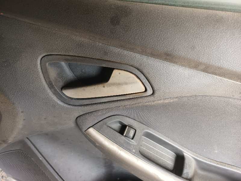 MANETA INTERIOR DELANTERA DERECHA