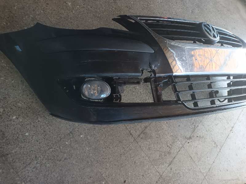 PARAGOLPES DELANTERO