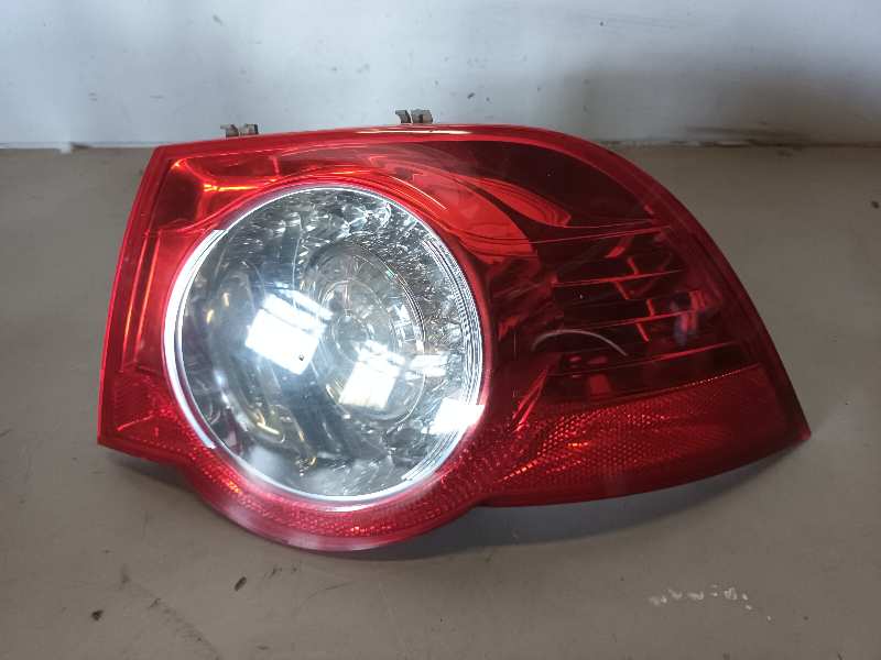 PILOTO TRASERO DERECHO