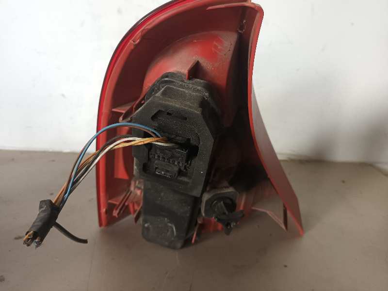 89023923 PILOTO TRASERO DERECHO RENAULT CLIO II FASE I (B/CBO)