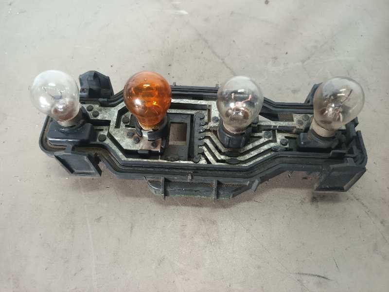 634679 PORTALAMPARAS PEUGEOT PARTNER (S1)