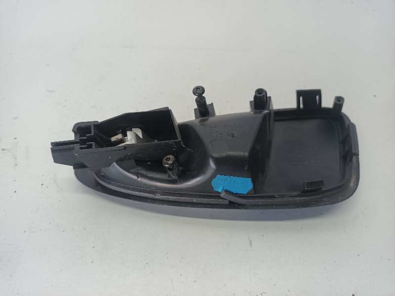 MANETA INTERIOR DELANTERA DERECHA