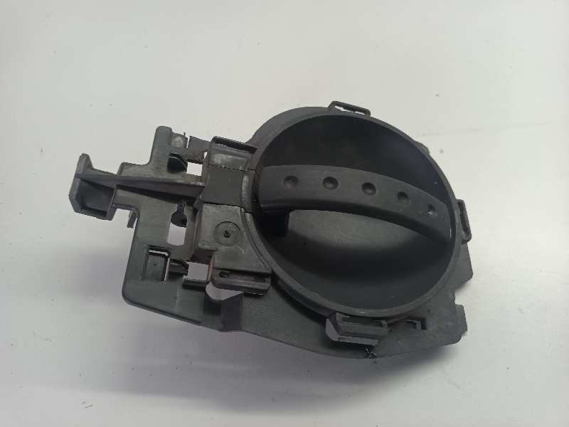 MANETA INTERIOR DELANTERA DERECHA