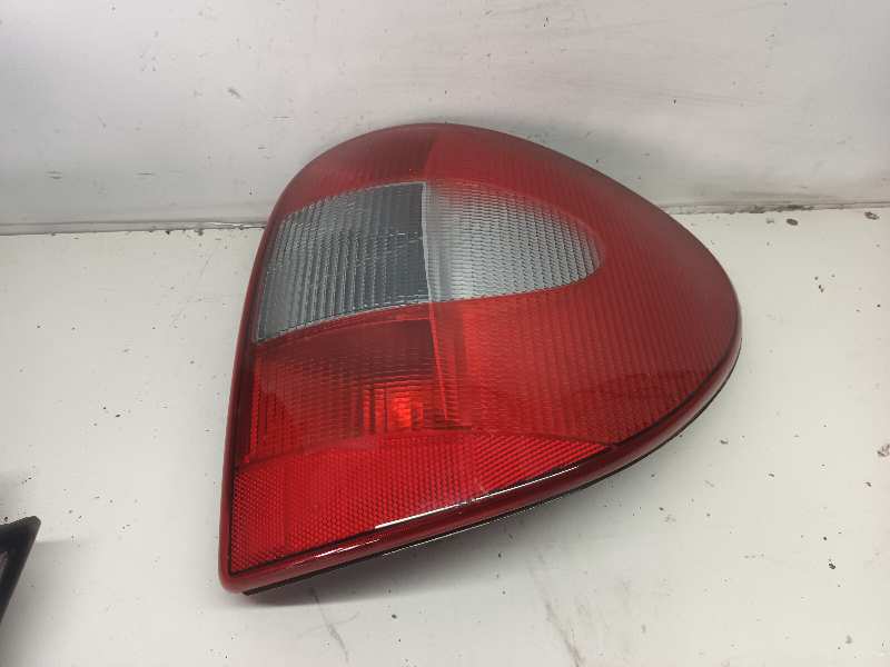 PILOTO TRASERO DERECHO