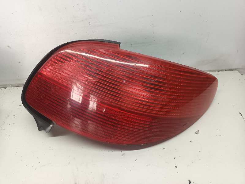 PILOTO TRASERO DERECHO