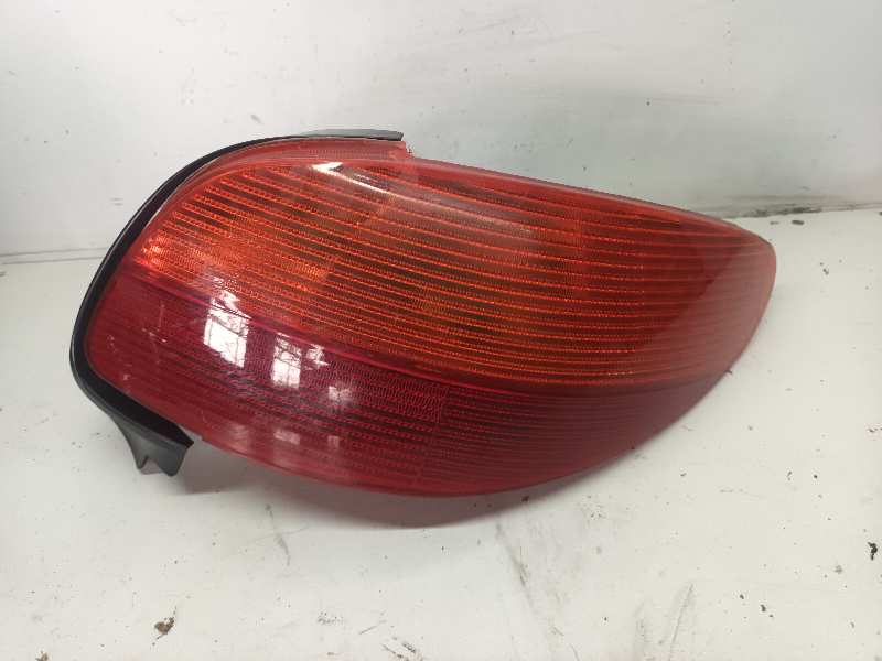 PILOTO TRASERO DERECHO