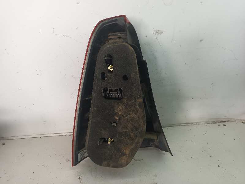 PILOTO TRASERO DERECHO