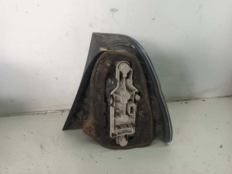 PILOTO TRASERO IZQUIERDO BMW SERIE 3 COMPACT (E46)