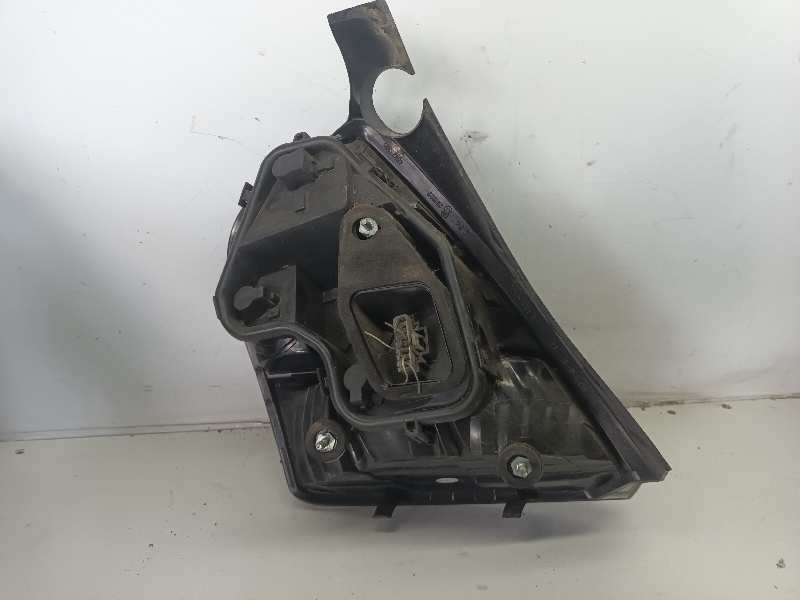 281522 PILOTO TRASERO DERECHO FIAT STILO (192)