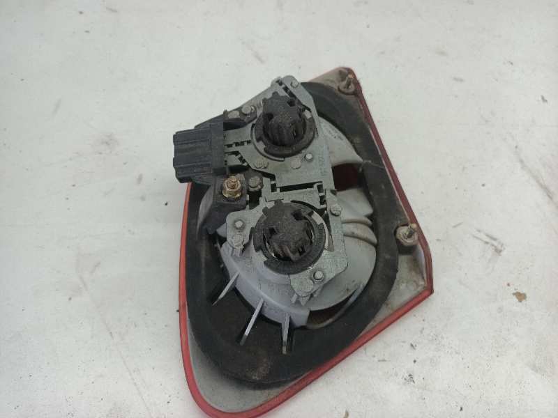 PILOTO TRASERO IZQUIERDO