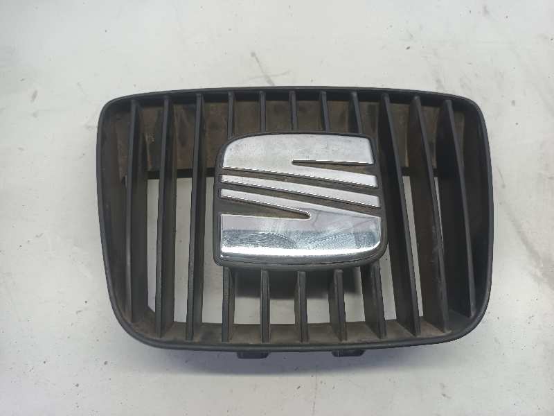 6K0853654D REJILLA DELANTERA SEAT IBIZA (6K)
