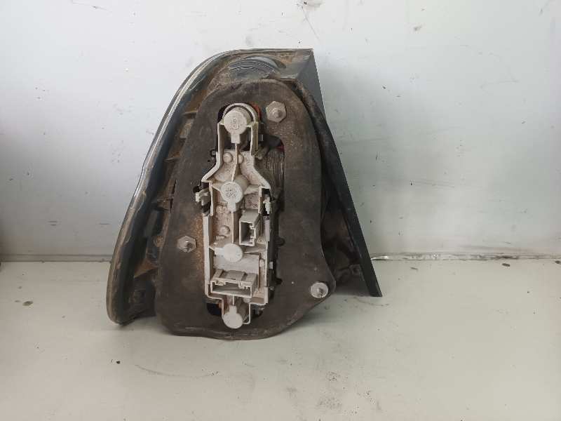 PILOTO TRASERO DERECHO