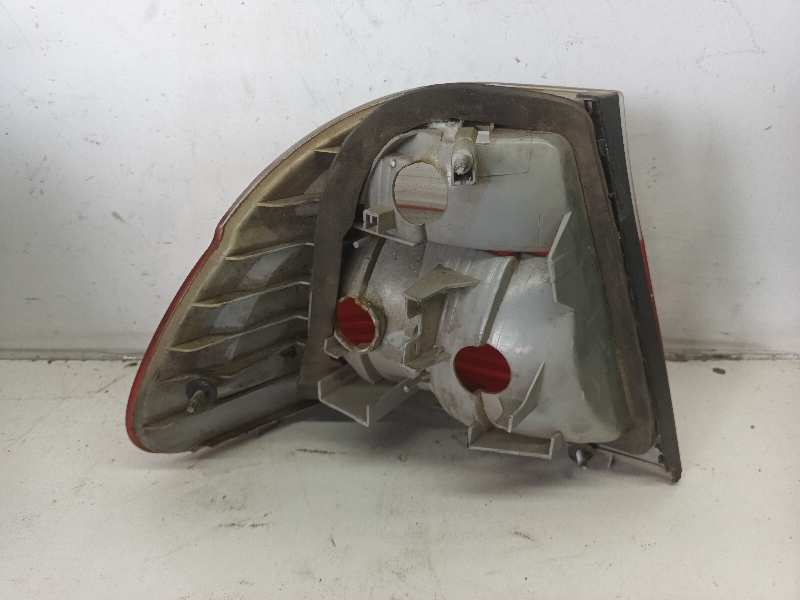 PILOTO TRASERO DERECHO