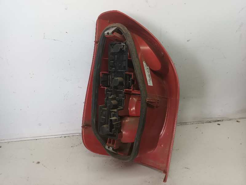 PILOTO TRASERO DERECHO