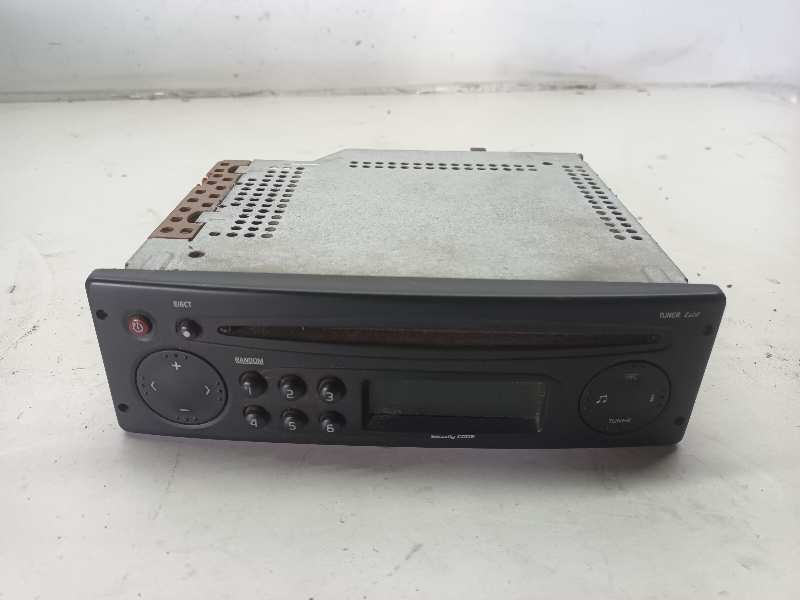 8200403537 SISTEMA AUDIO / RADIO CD DACIA LOGAN