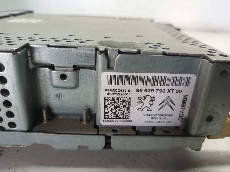 SISTEMA AUDIO / RADIO CD