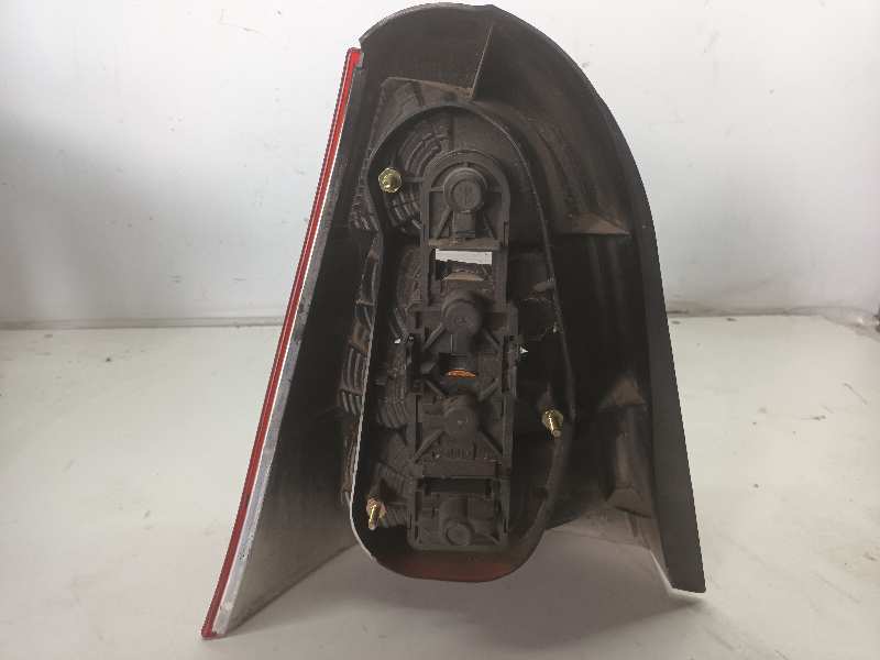 PILOTO TRASERO DERECHO