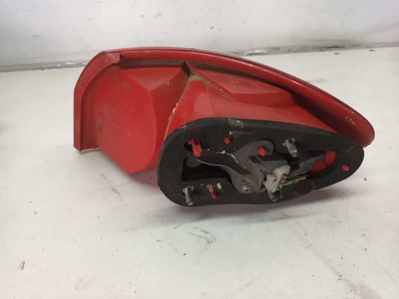 PILOTO TRASERO IZQUIERDO