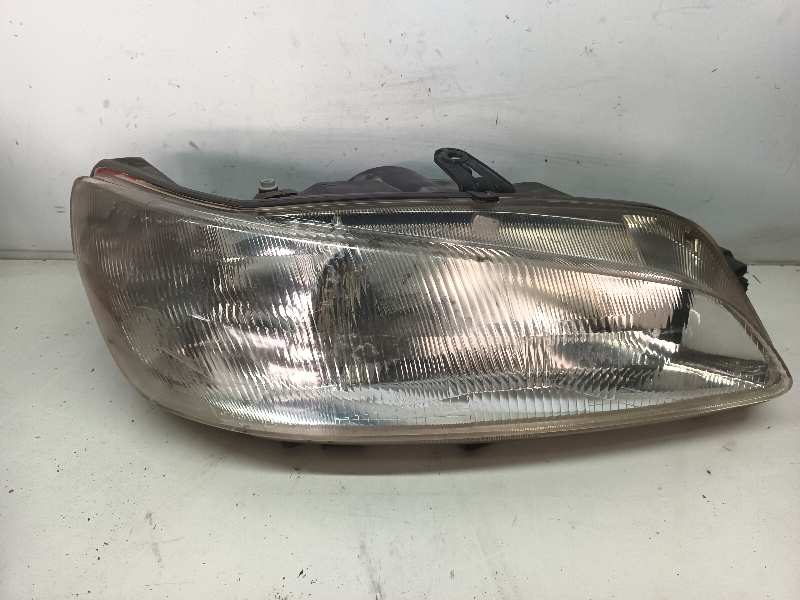 88203989D FARO DERECHO PEUGEOT 306 BERLINA 3/4/5 PUERTAS (S2)
