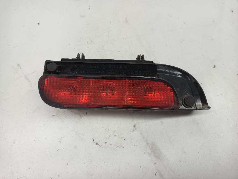 LUZ CENTRAL DE FRENO