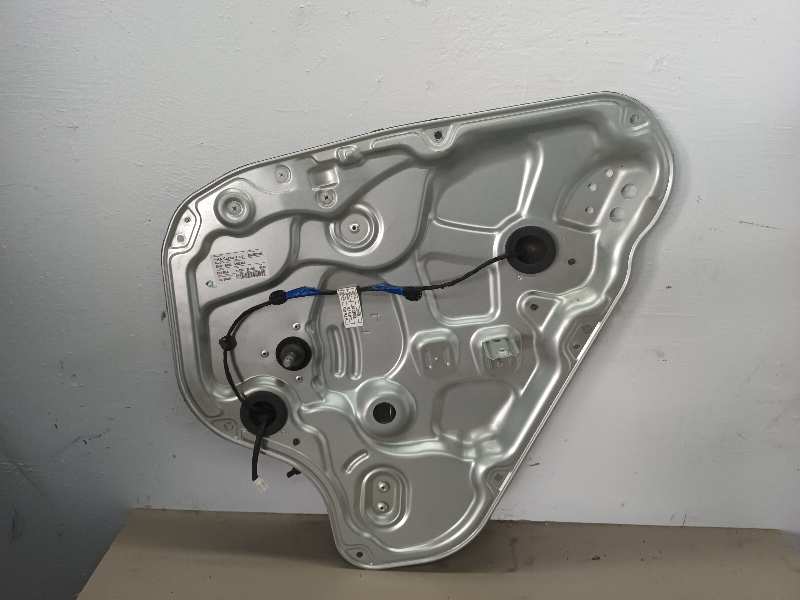 ELEVALUNAS TRASERO IZQUIERDO