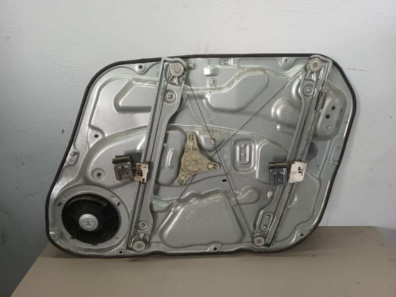 ELEVALUNAS DELANTERO IZQUIERDO