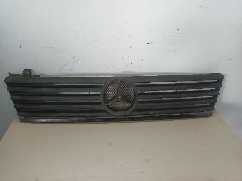 A6388880415 REJILLA DELANTERA MERCEDES VITO MARCO POLO (638)