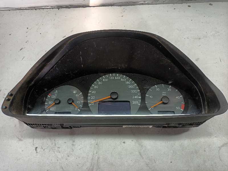 87001357 CUADRO INSTRUMENTOS MERCEDES CLASE E (W210) BERLINA
