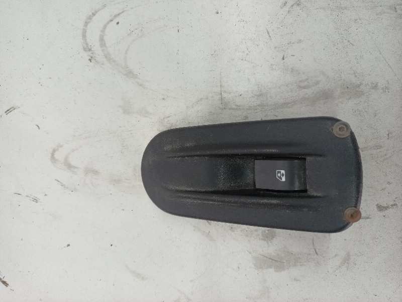 MANDO ELEVALUNAS DELANTERO DERECHO