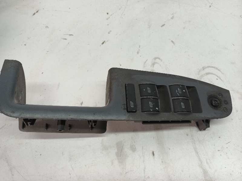 MANDO ELEVALUNAS DELANTERO IZQUIERDO 