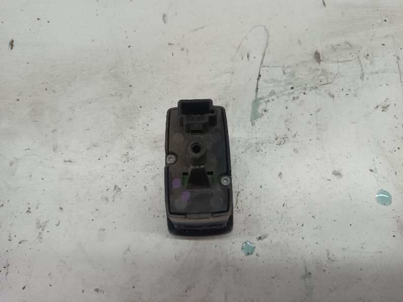 MANDO ELEVALUNAS TRASERO IZQUIERDO