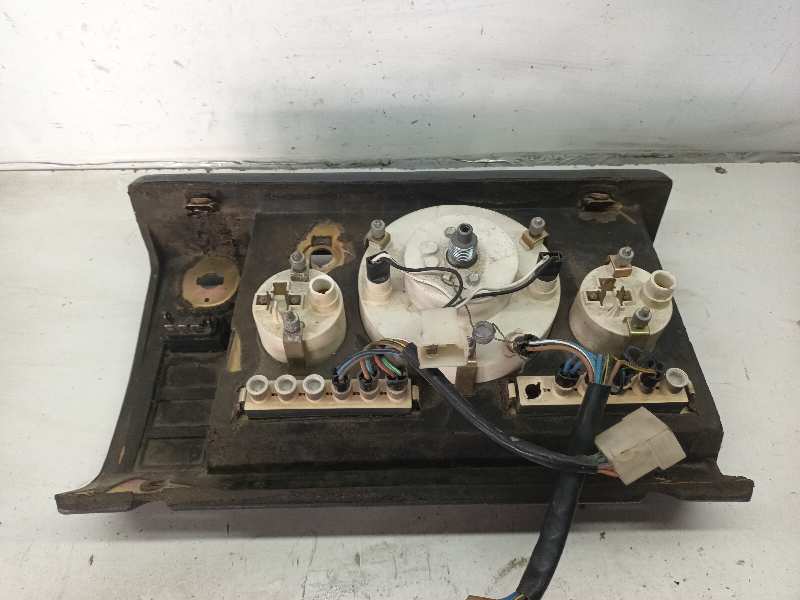 6316800687 CUADRO INSTRUMENTOS MERCEDES MB 100 D CAJA CERRADA / COMBI