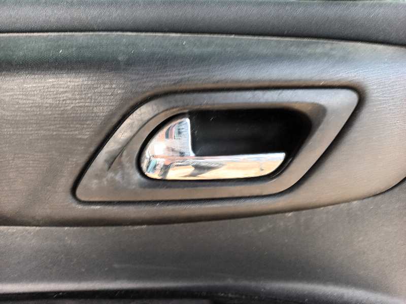 MANETA INTERIOR DELANTERA IZQUIERDA