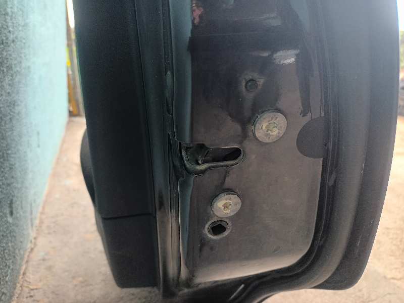 CERRADURA PUERTA TRASERA DERECHA 