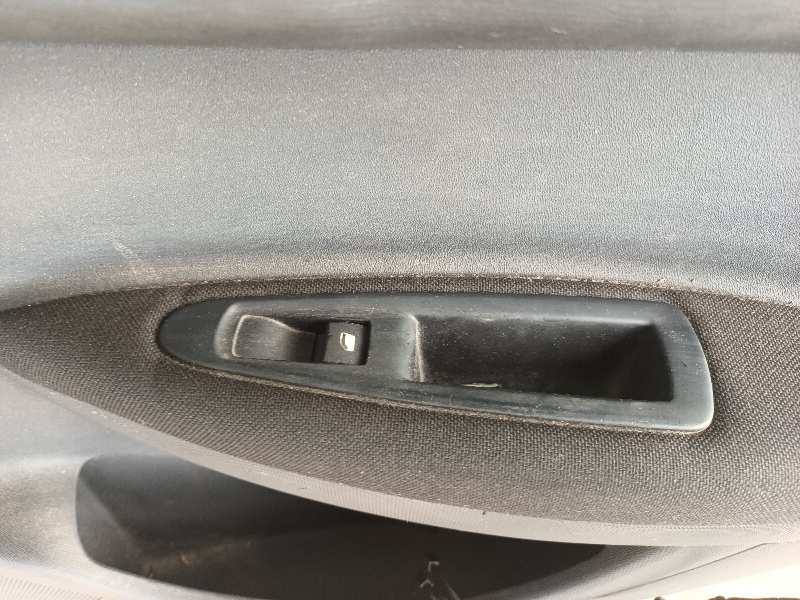 MANDO ELEVALUNAS TRASERO DERECHO