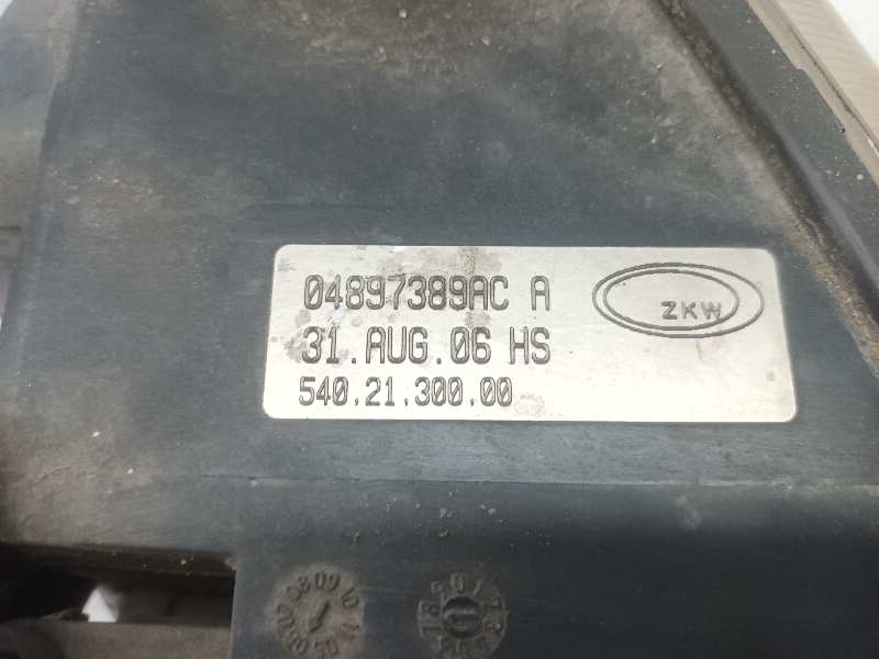 04897389AC FARO DERECHO CHRYSLER VOYAGER (GS)