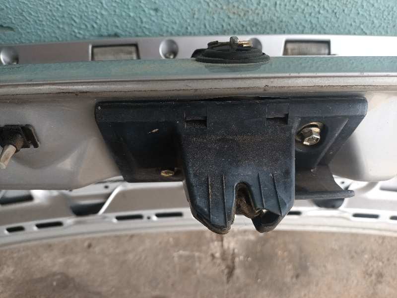 CERRADURA MALETERO / PORTON MERCEDES CLASE C (W202) BERLINA