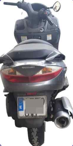 GUARDABARROS CUPULA ASIENTO CLAUSOR LLANTA RUEDA MANGUETA FRENO  DESPIECE COMPLETO SUZUKI BURGMAN 125