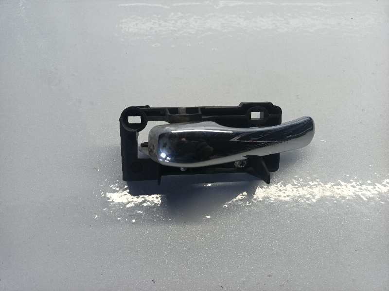 46736147 MANETA INTERIOR TRASERA IZQUIERDA ALFA ROMEO 147 (190)