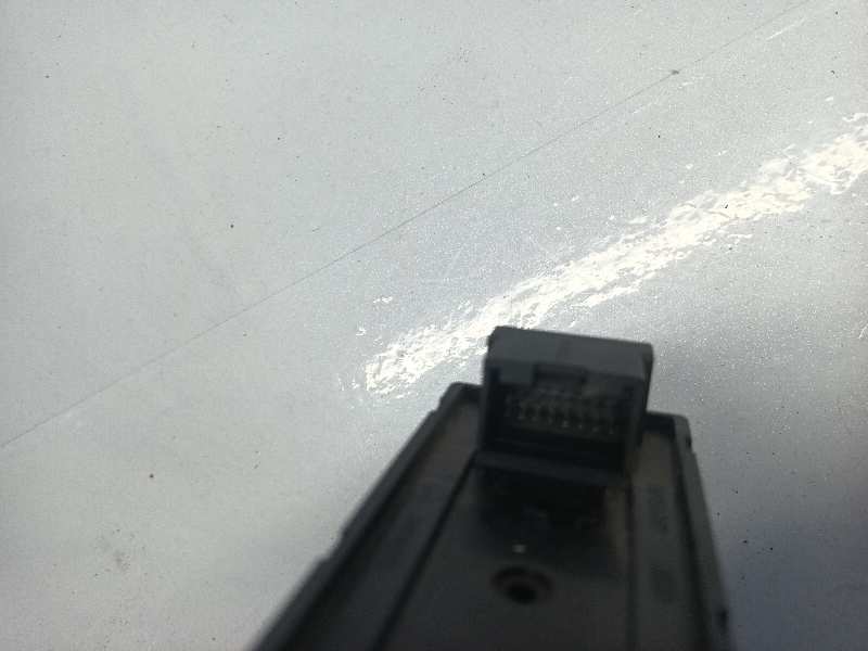 4B0959851 MANDO ELEVALUNAS DELANTERO IZQUIERDO  AUDI A6 BERLINA (4B2)