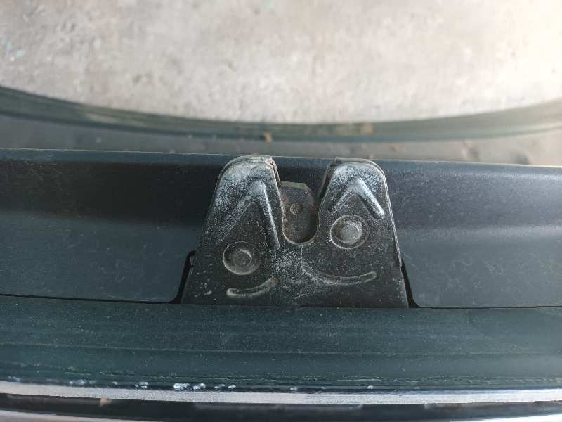 CERRADURA MALETERO / PORTON