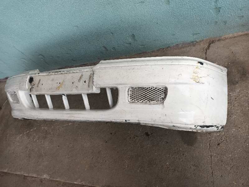 PARAGOLPES DELANTERO