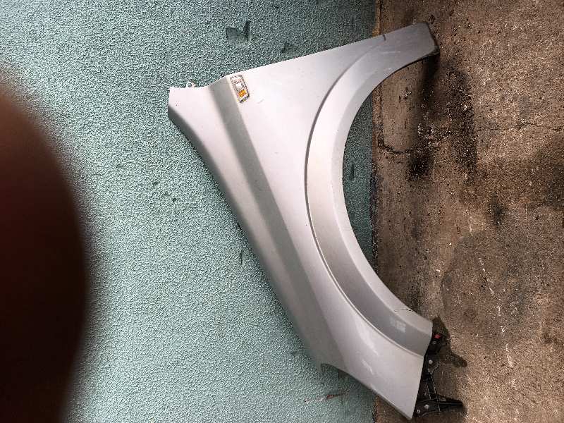 ALETA DELANTERA IZQUIERDA