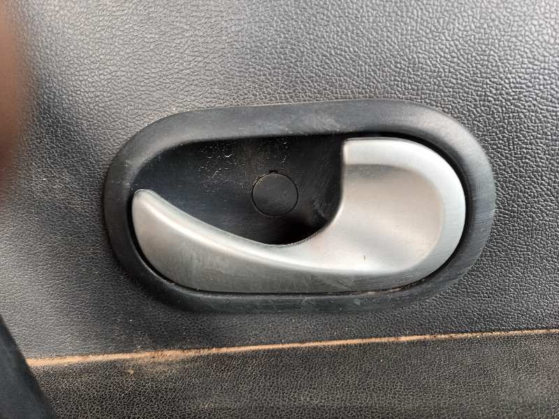 MANETA INTERIOR DELANTERA DERECHA